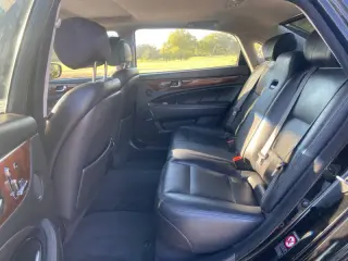 2014 Hyundai Equus Signature