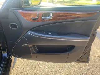 2014 Hyundai Equus Signature