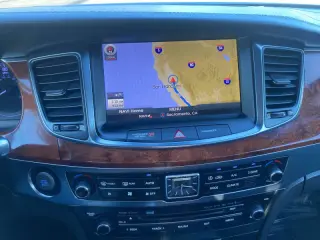2014 Hyundai Equus Signature
