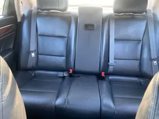 2014 Hyundai Equus Signature