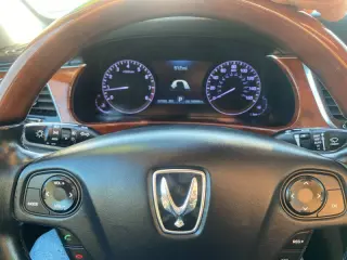 2014 Hyundai Equus Signature
