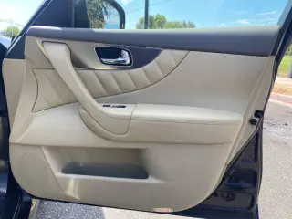 2011 Infiniti FX35