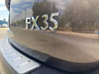 2011 Infiniti FX35