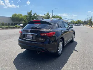 2011 Infiniti FX35