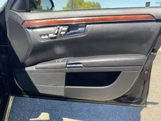 2007 Mercedes-Benz S-Class S 550 4MATIC