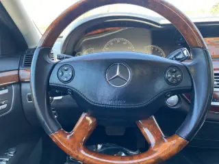 2007 Mercedes-Benz S-Class S 550 4MATIC