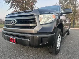 2017 Toyota Tundra SR