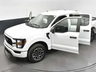 Ford F-150 2023 4x2 XL 4dr SuperCrew 5.5 ft. SB