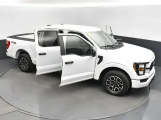 Ford F-150 2023 4x2 XL 4dr SuperCrew 5.5 ft. SB