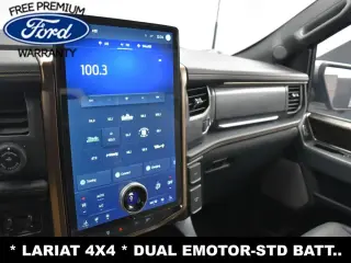 Ford F-150 Lightning 2023 AWD XLT 4dr SuperCrew 5.5 ft. SB
