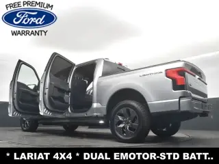 Ford F-150 Lightning 2023 AWD XLT 4dr SuperCrew 5.5 ft. SB