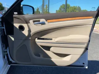 2012 Chrysler 300 Limited
