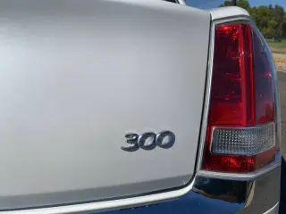 2012 Chrysler 300 Limited