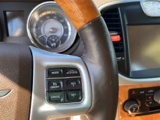 2012 Chrysler 300 Limited