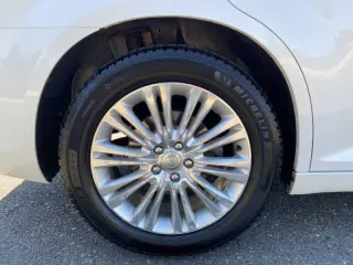 2012 Chrysler 300 Limited