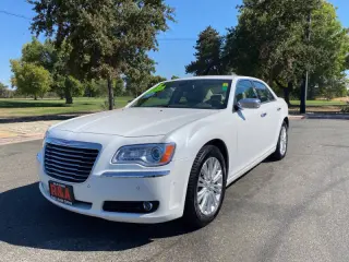 2012 Chrysler 300 Limited