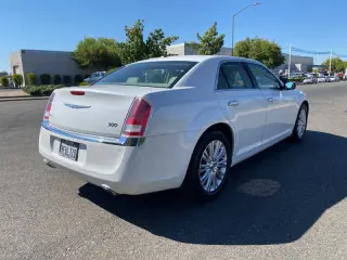 2012 Chrysler 300 Limited