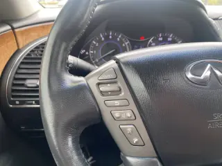 2014 Infiniti QX80