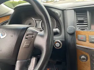 2014 Infiniti QX80
