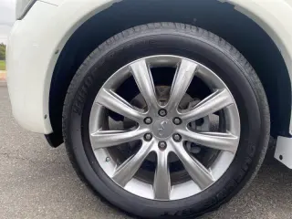 2014 Infiniti QX80