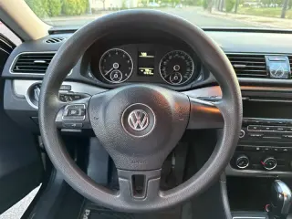 2013 Volkswagen Passat S PZEV