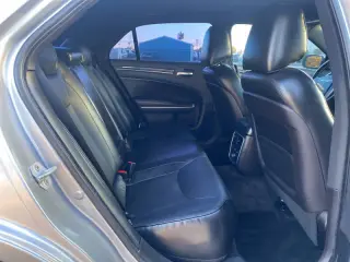 2011 Chrysler 300 C