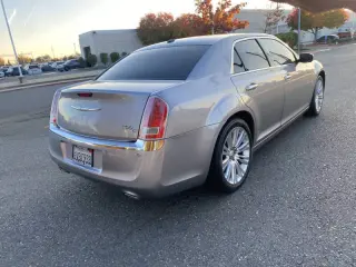 2011 Chrysler 300 C