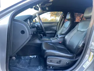 2011 Chrysler 300 C