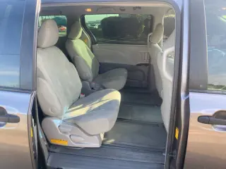 2014 Toyota Sienna L 7-Passenger