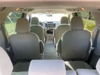 2014 Toyota Sienna L 7-Passenger