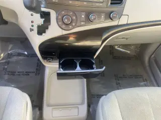 2014 Toyota Sienna L 7-Passenger