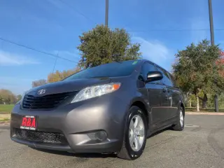 2014 Toyota Sienna L 7-Passenger