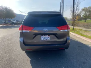 2014 Toyota Sienna L 7-Passenger