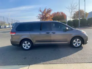 2014 Toyota Sienna L 7-Passenger