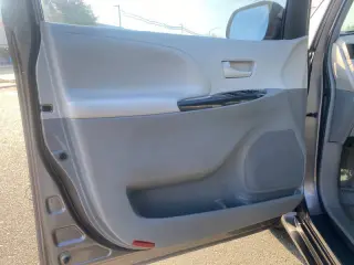 2014 Toyota Sienna L 7-Passenger