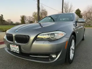2011 BMW 5 Series 528i