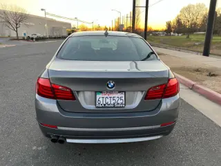 2011 BMW 5 Series 528i