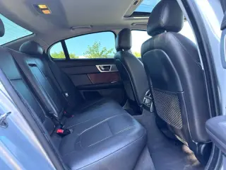 2015 Jaguar XF 2.0T Premium