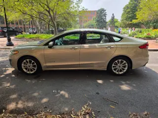 2019 Ford Fusion Hybrid SE
