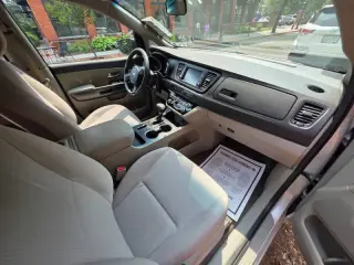 2020 Kia Sedona L