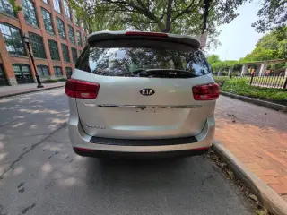 2020 Kia Sedona L