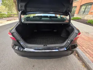 2019 Toyota Camry Hybrid XLE