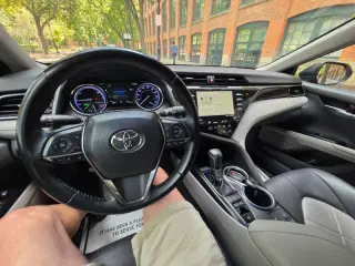 2019 Toyota Camry Hybrid XLE