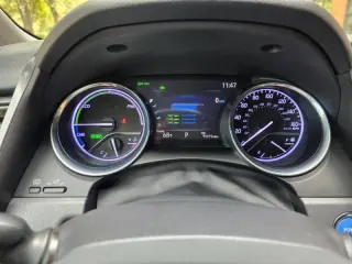 2019 Toyota Camry Hybrid XLE