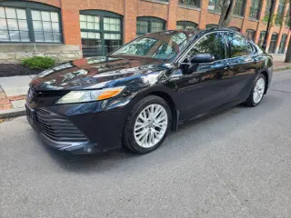 2019 Toyota Camry Hybrid XLE