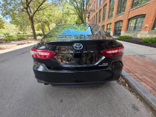 2019 Toyota Camry Hybrid XLE