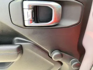2024 Jeep Gladiator
