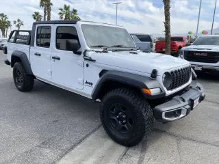 2024 Jeep Gladiator
