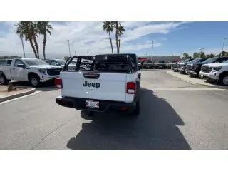 2024 Jeep Gladiator