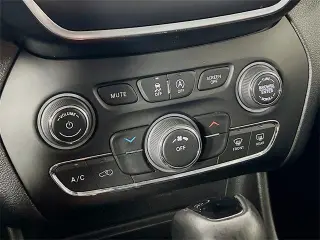 Jeep Cherokee 2020 Altitude SUV de 4 puertas
